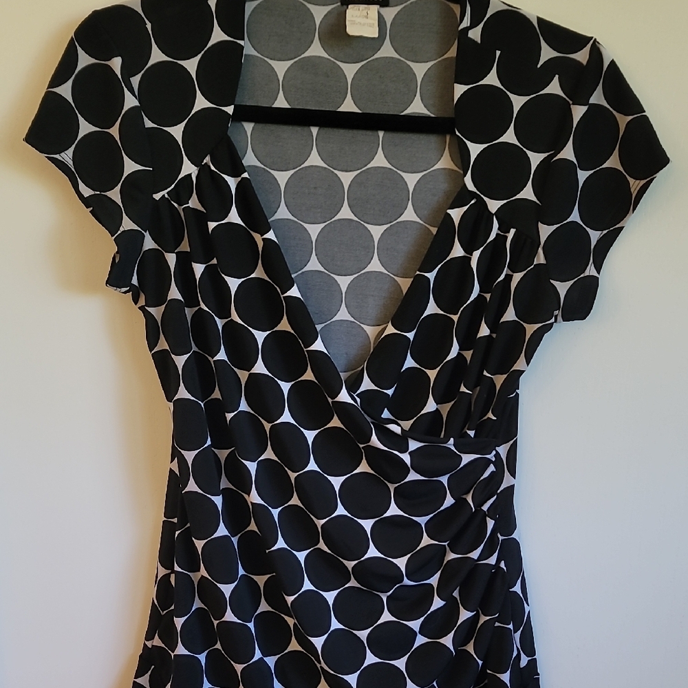 Maurices Black and White Circle Pattern Top